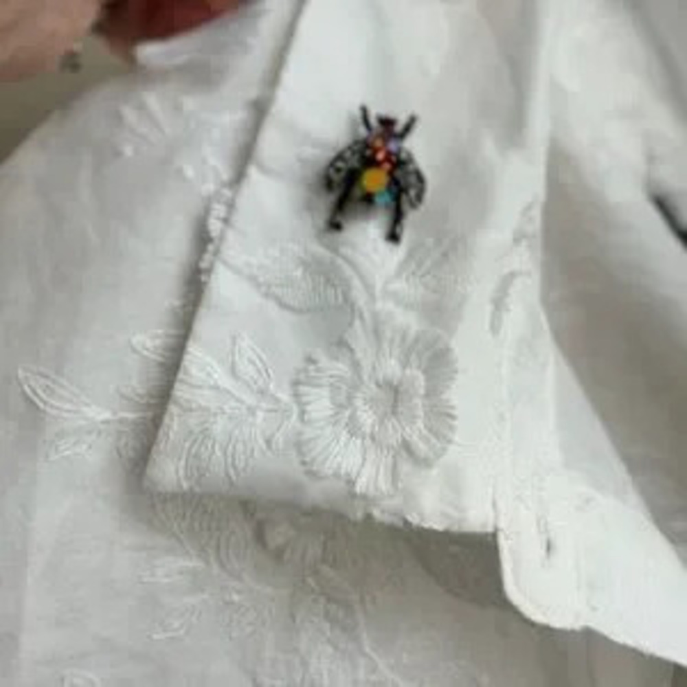 Avant-Gard Colorful Insect Brooch-Pin - Picture 6 of 10